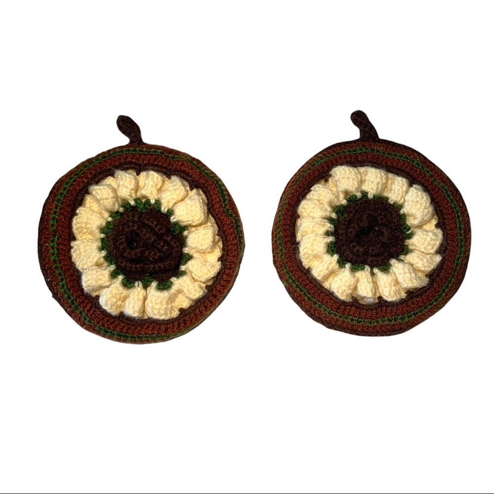 VTG Midcentury Handmade Knit Crochet Doilies Decor Display or Serving Hot Pads